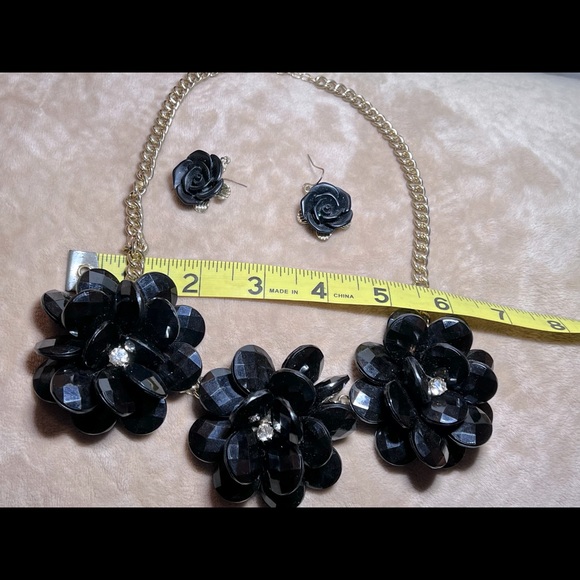 Triple Black Rose and Earrings Set with CZ accent - Picture 2 of 4